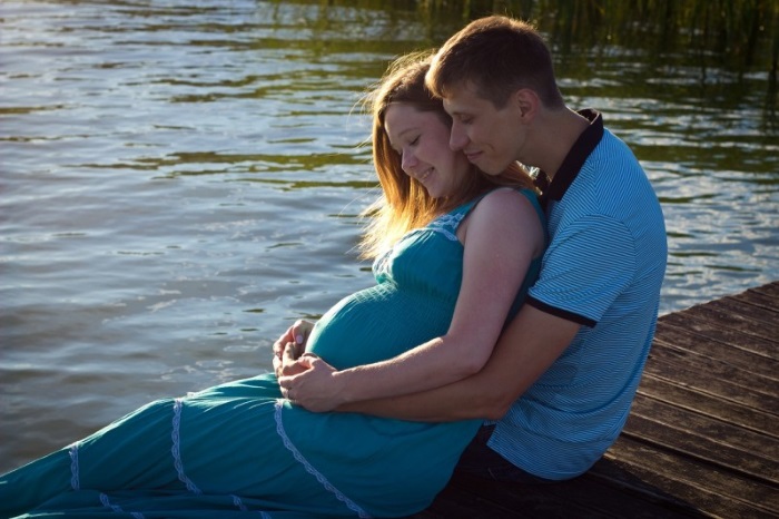 Dieses Paar überlebte 4 Fehlgeburten und die fünfte Schwangerschaft hatte die Ärzte schockiert ...