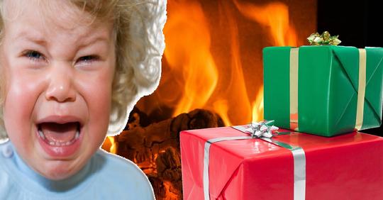 Knallhart Vater verbrennt Weihnachtsgeschenke für jede einzelne Unartigkeit der Kinder!
